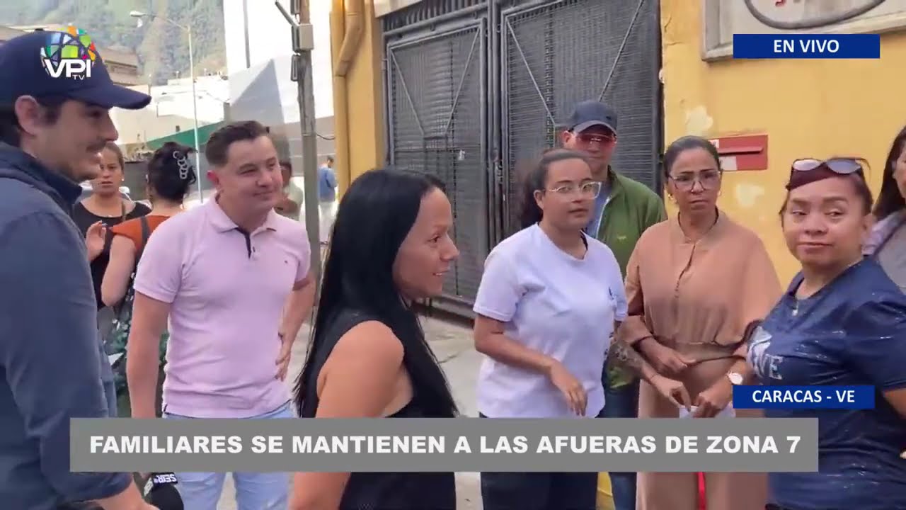 Familiares se mantienen a las afueras de Zona 7 - En Vivo | 11Ene