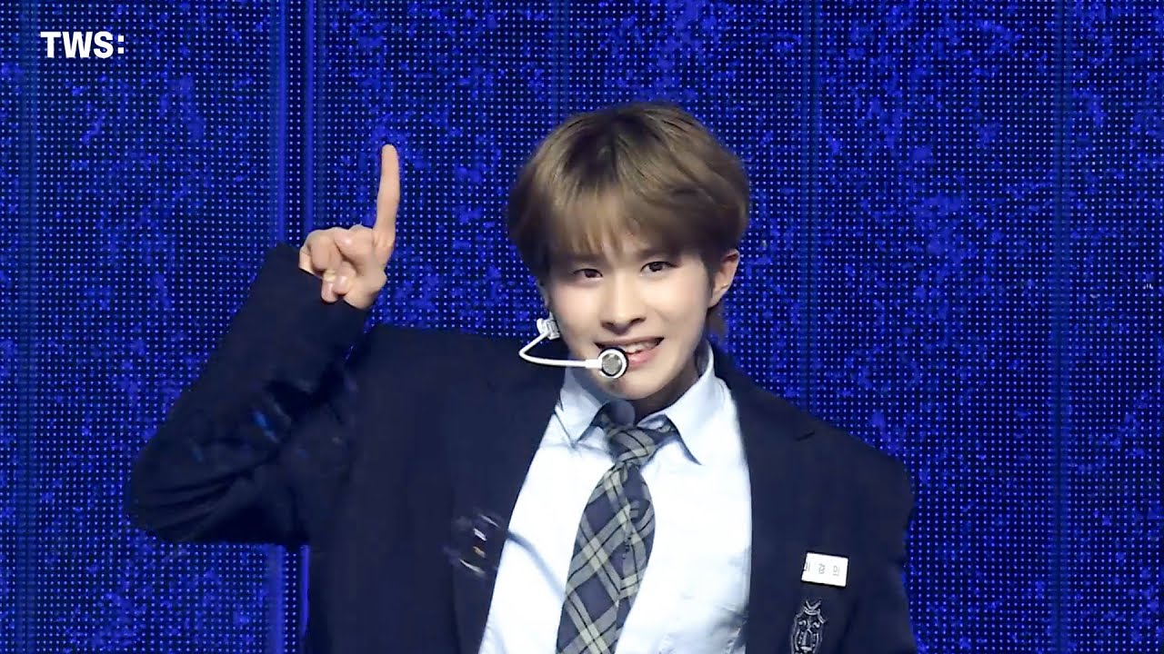 TWS (투어스) Debut Showcase 'Sparkling Blue' - 첫 만남은 계획대로 되지 않아