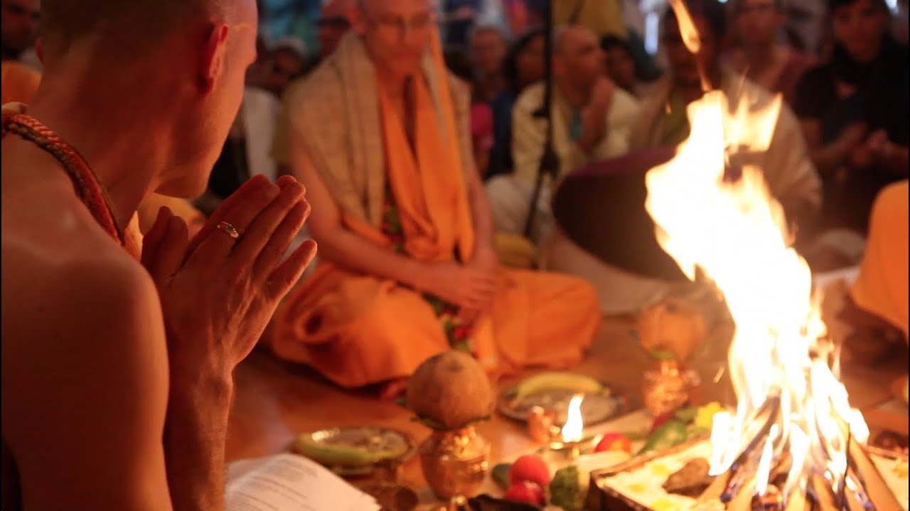 Fire sacrifice of HH Krishna Kshetra Swami's sannyas initiation ceremony.