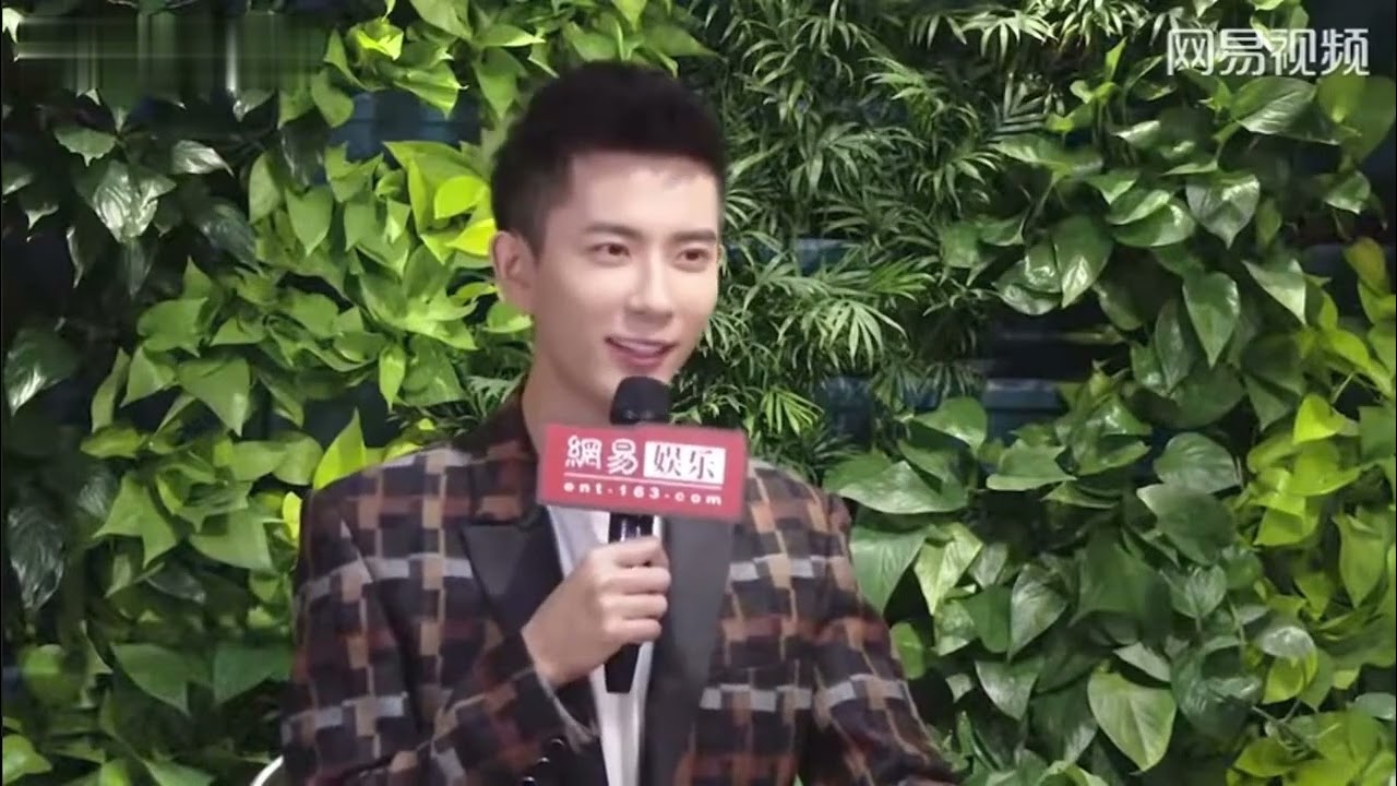 于朦胧采访(一)非常喜欢听朦胧的声音