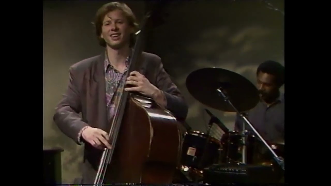 Bass solo  Wiro Mahieu with 