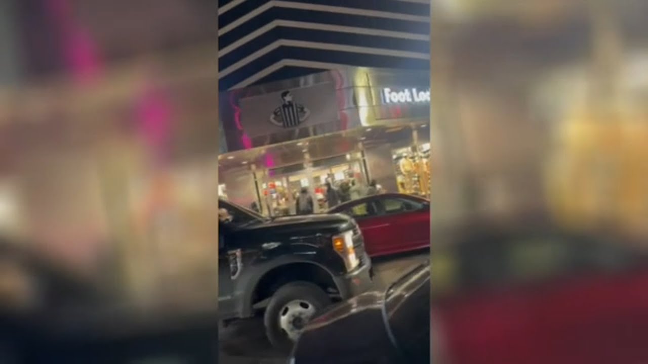 Foot Locker, Apple and Lululemon among stores looted in Center City Philadelphia