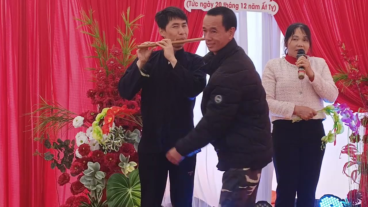 Tiếng Hát Hòa Tiếng sáo nghe Rất Hay 
