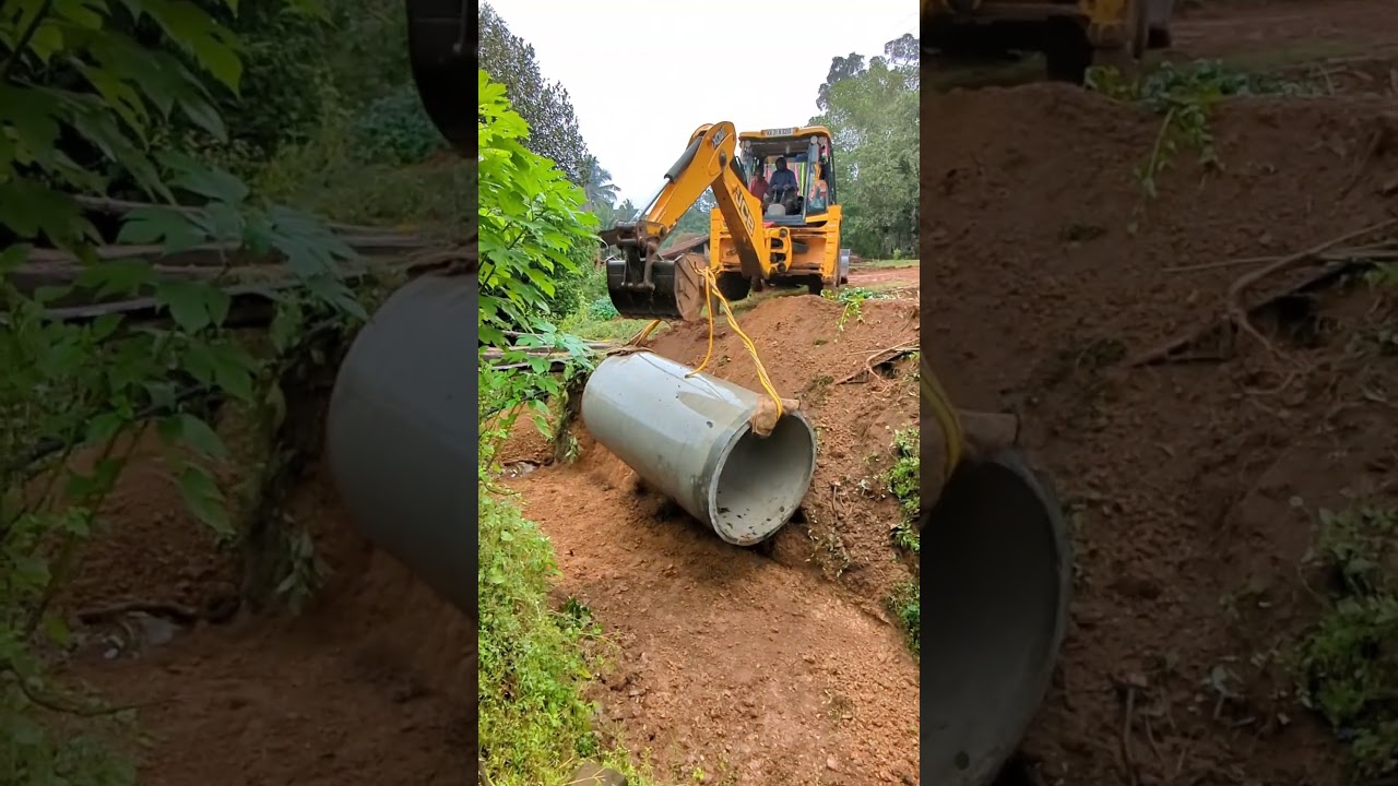 Earthmover placing Pipe #earthmovers #jcb #jcbvideo #jcbmachine #jcb3dx