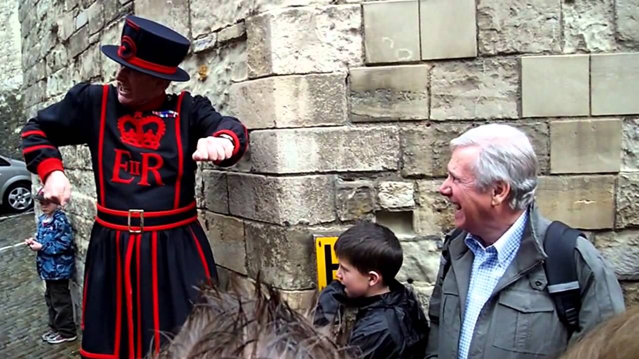 Увлекательная экскурсия с бифитерами по Лондонскому Тауэру.