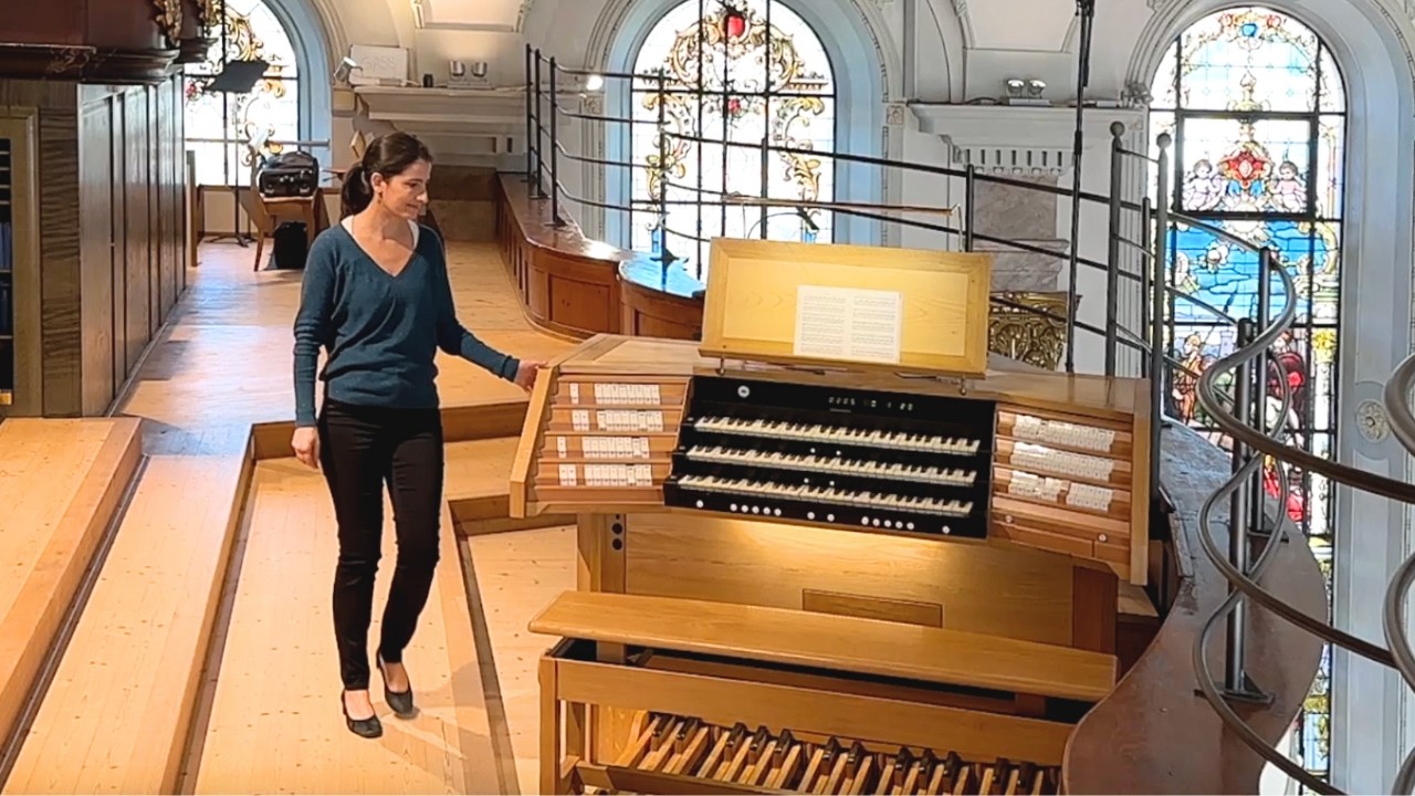 Charles GOUNOD / J.S. BACH - Ave Maria  (Anne-Isabelle de Parcevaux, organ)