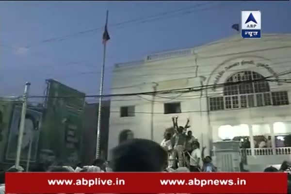 Party flag hoisted again at AIADMK headquarters; Jayalalitha's condition critical