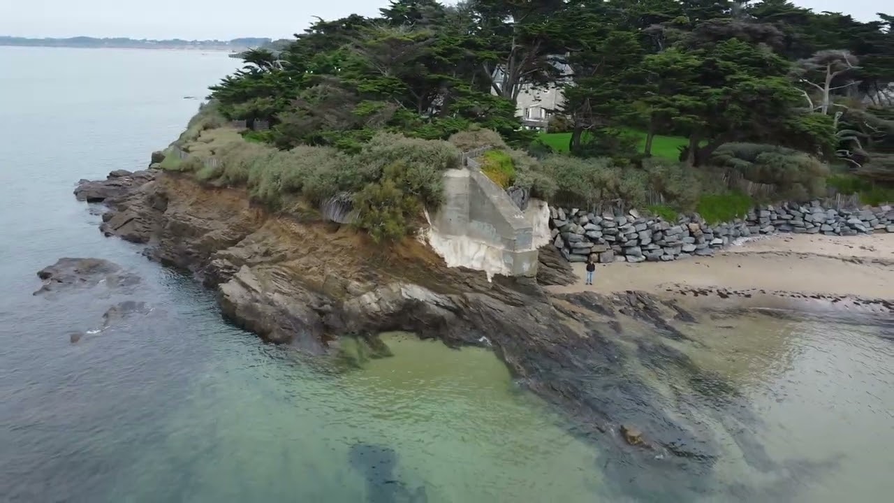 plage de loscolo (vidéo drone)