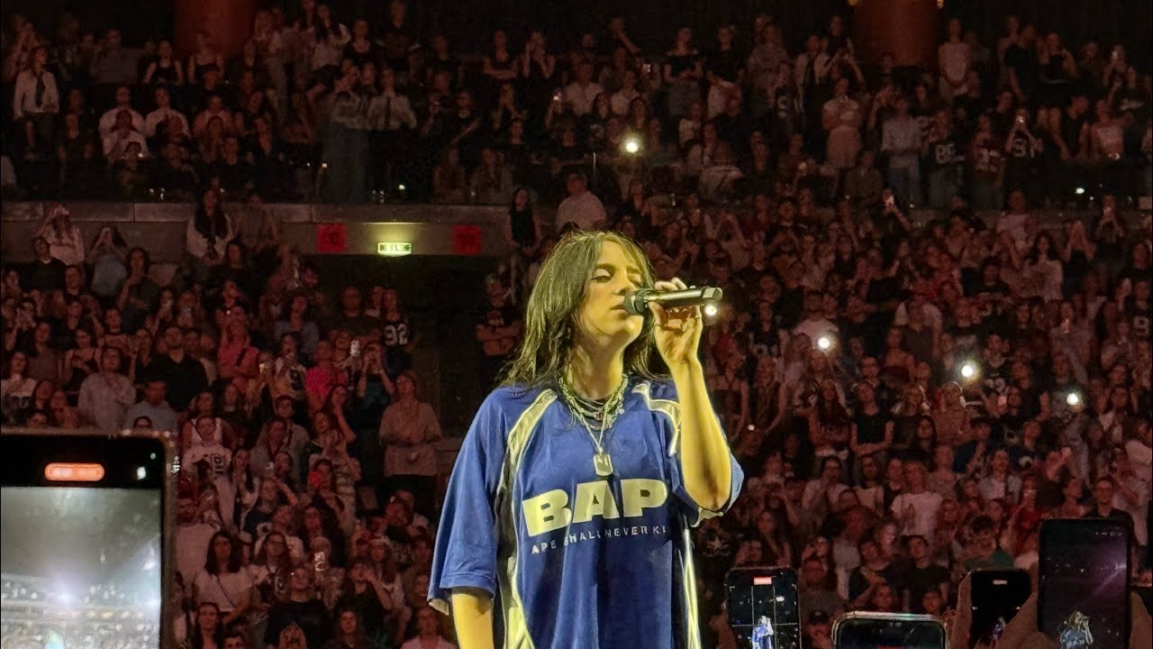 Billie Eilish - LUNCH (Live at O2 Arena Prague, 1.6.2025)