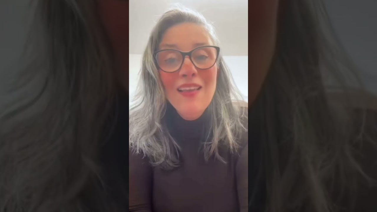 Karima kabyle de l'Angleterre défend le chanteur kabyle Yacine yefsah 💪🏻👊🏻