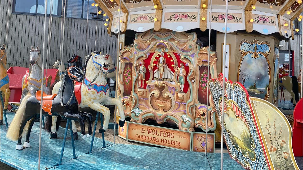 Nostalgische Zweefmolen D.Wolters #zweefmolen #wellershaus #fairground #carrousel #organ #2023