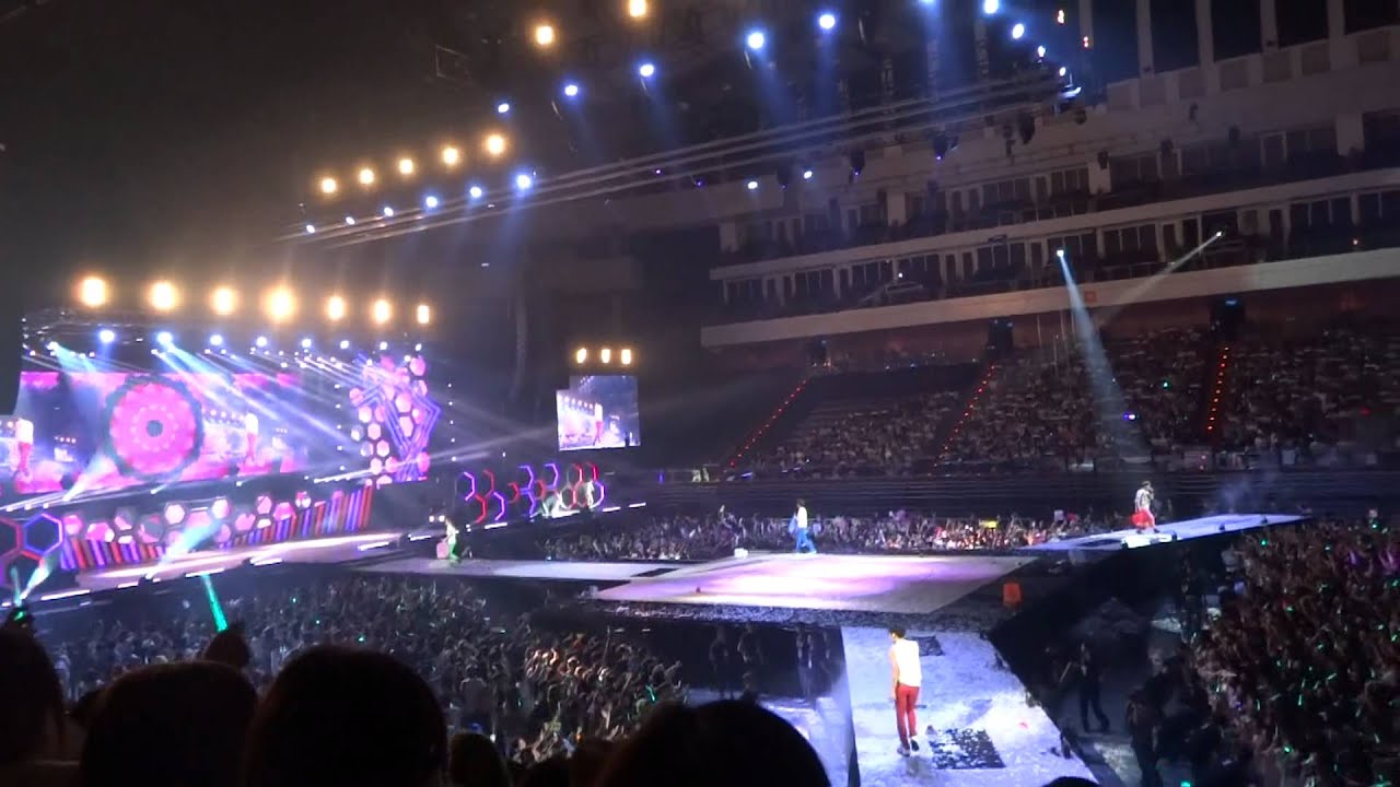 120915 SHINee Stand by me . Bodyguard