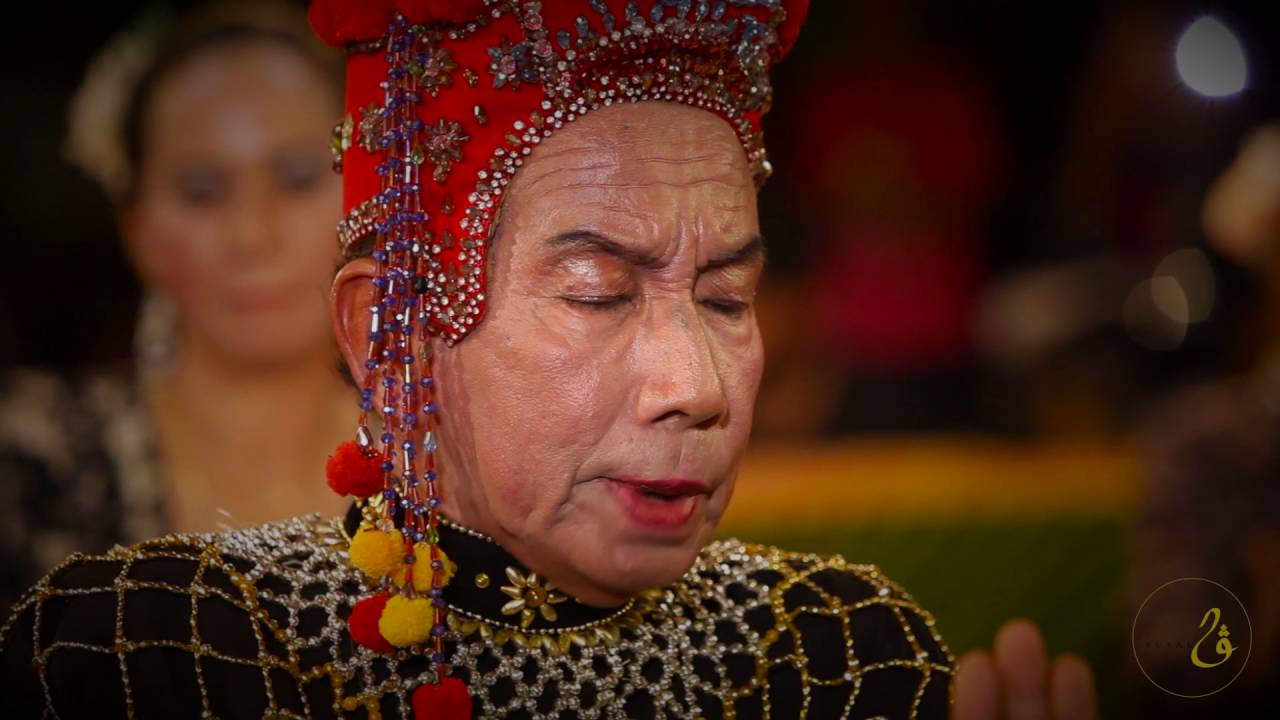 Mak Yong Sembah Guru
