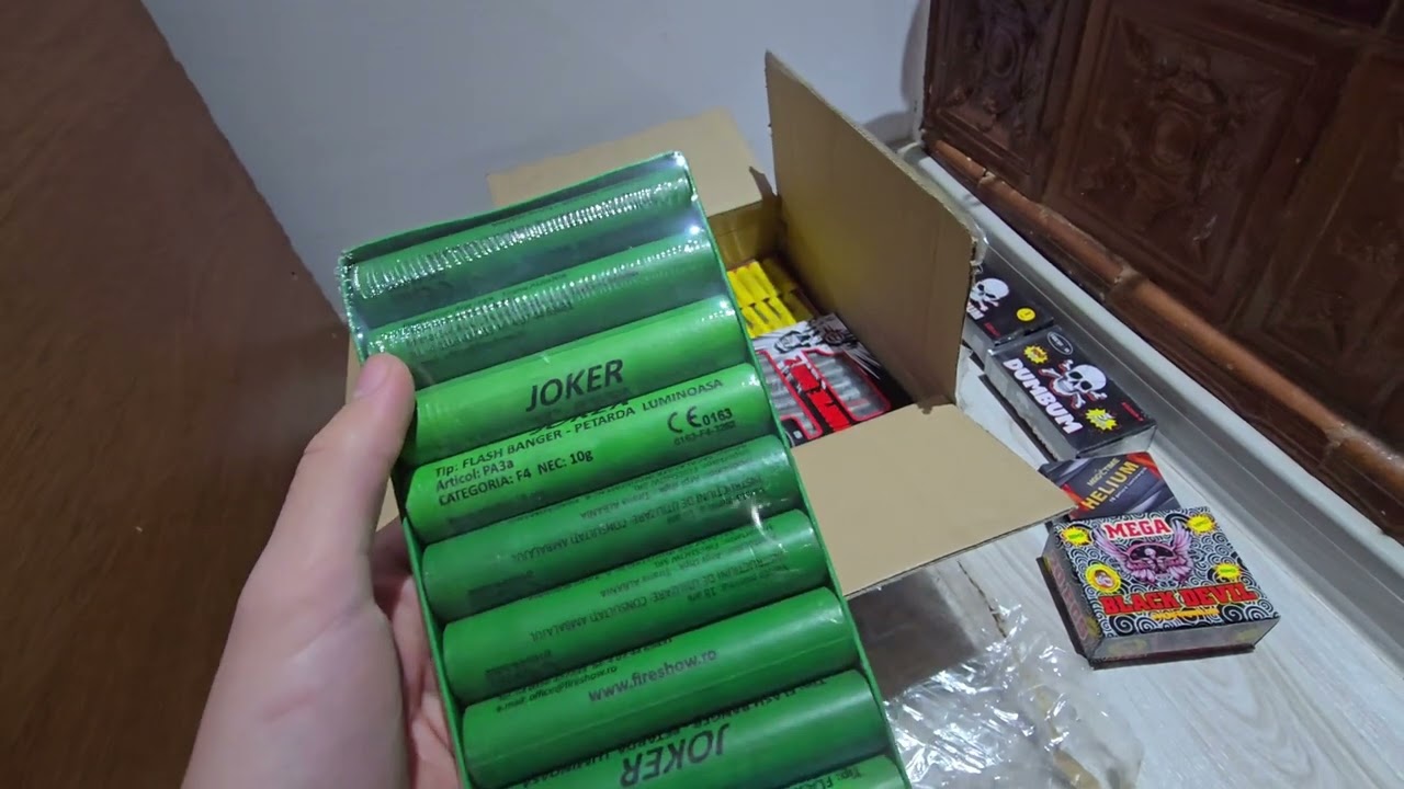 Unboxing petarde si artificii Pyro zeus!