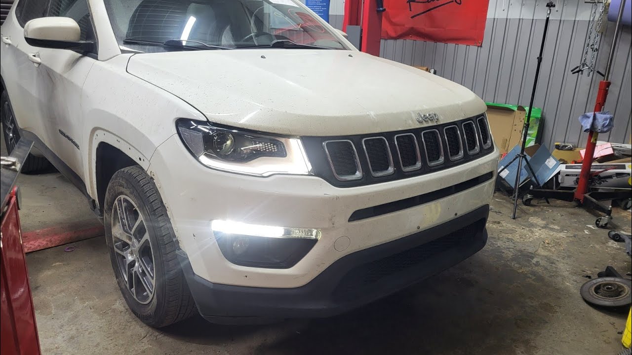 Seat Altea заміна подушки двигуна, Jeep Compass перепіновка фар