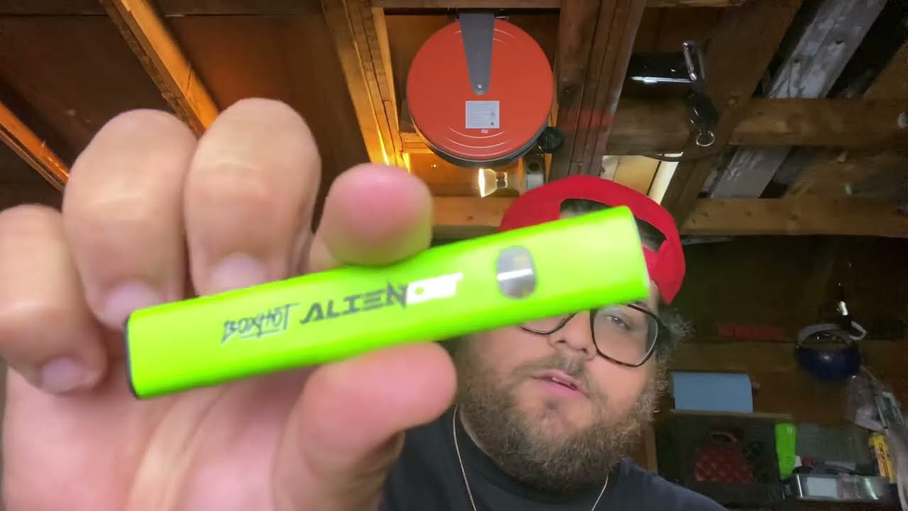 Vape Review - Boxhot - Alien OG - 1G Distillate Disposable