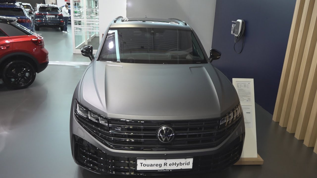Volkswagen Touareg R PA 3.0 V5 eHybrid 4MOTION 8AT Car (2025) Exterior and Interior