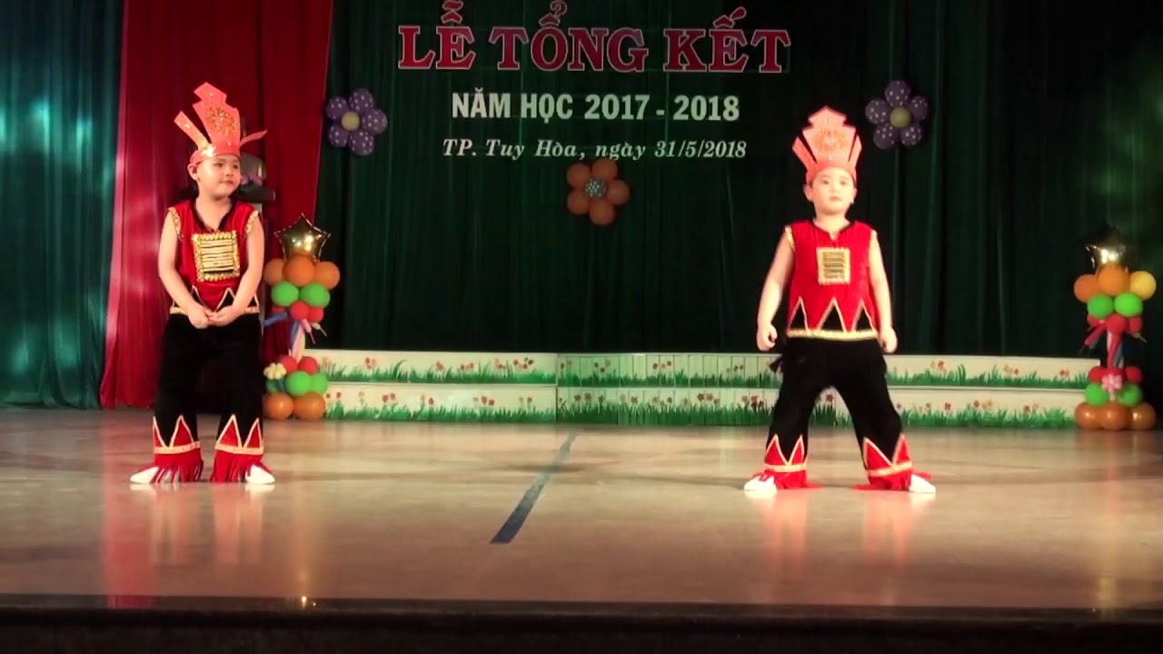 Dòng máu lạc hồng - Trường mầm non Nắng Vàng - TP. Tuy Hòa