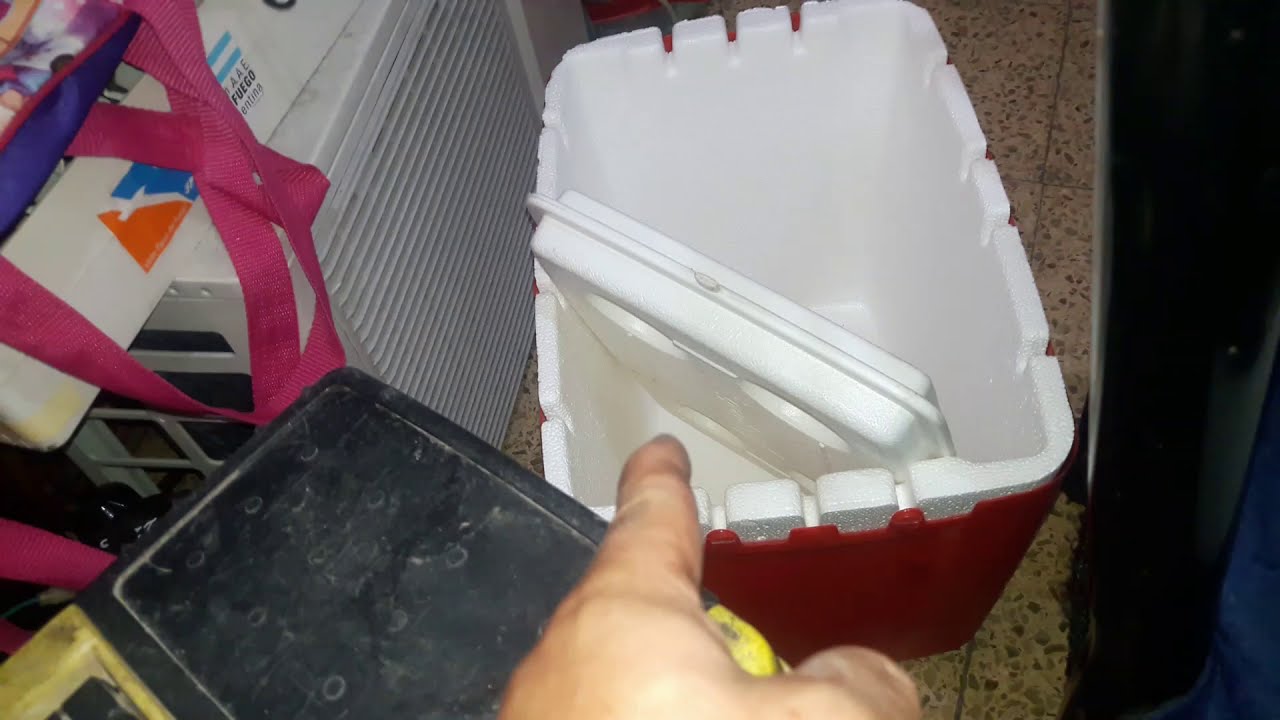 reparar conservadora/hielera de camping rota con membrana en frió autoadhesiva.
