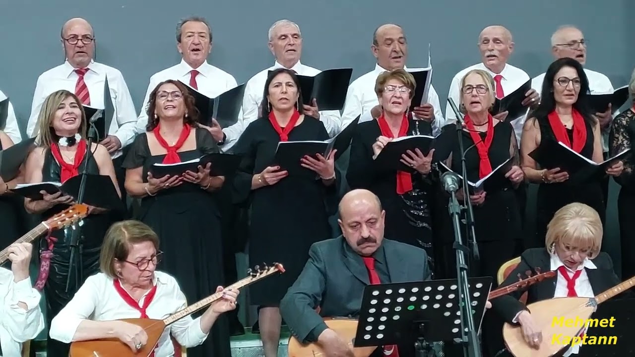 ADD Koro - Fistan Giymiş Sırmalı