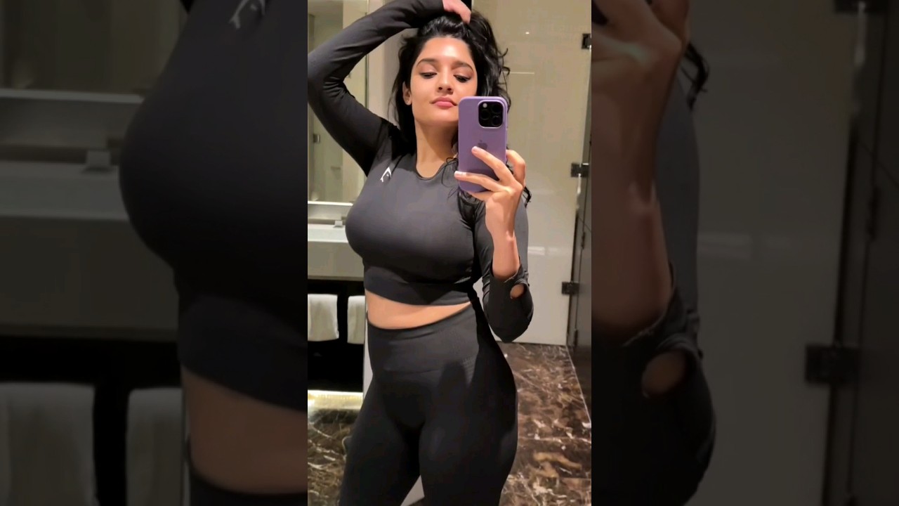 #ytshorts Ritika Singh Shocking Shape😲😜#ritika #workout #actress #kingofkotha #dulquersalman