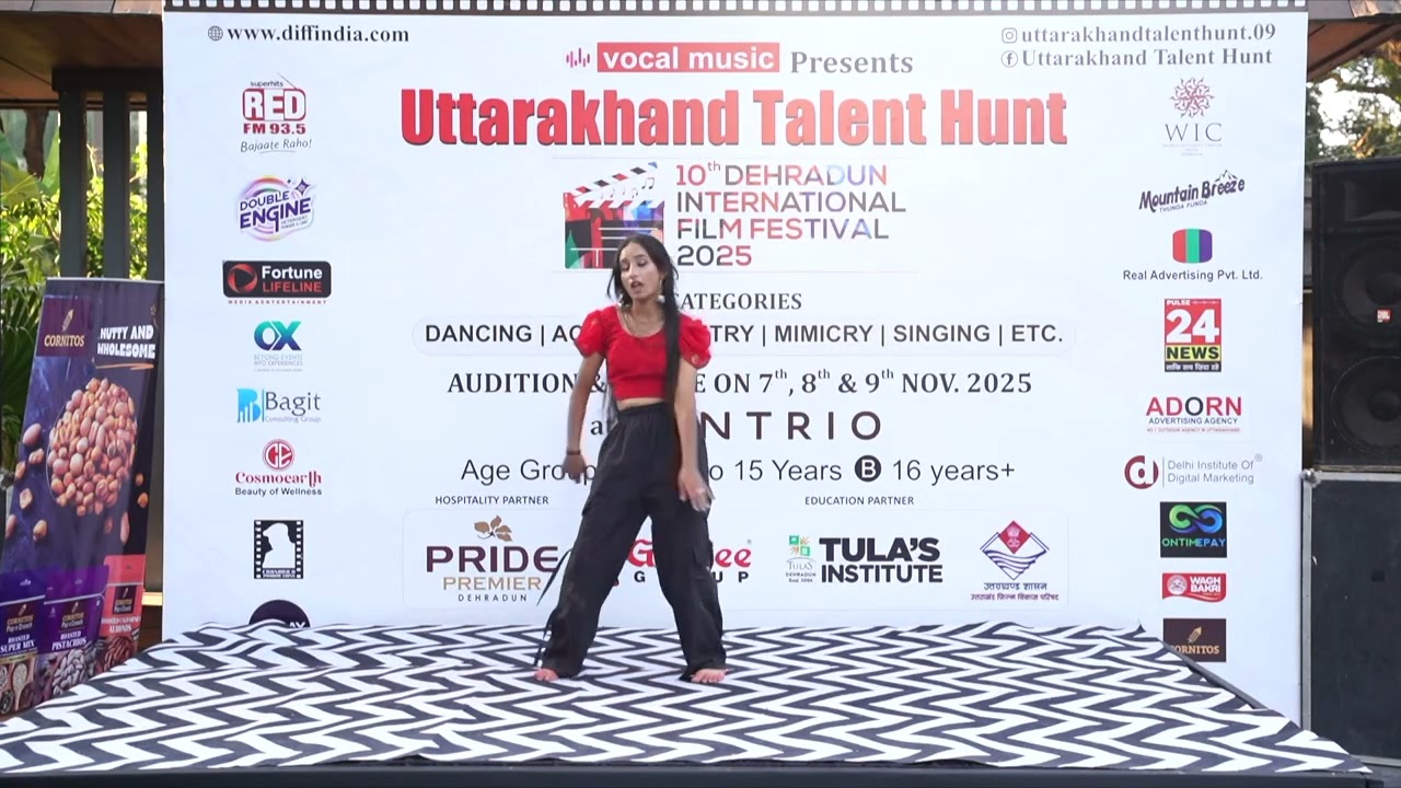 Non-stop beats, flawless moves! Amazing mix song dance at UTH Stage – uth 2025