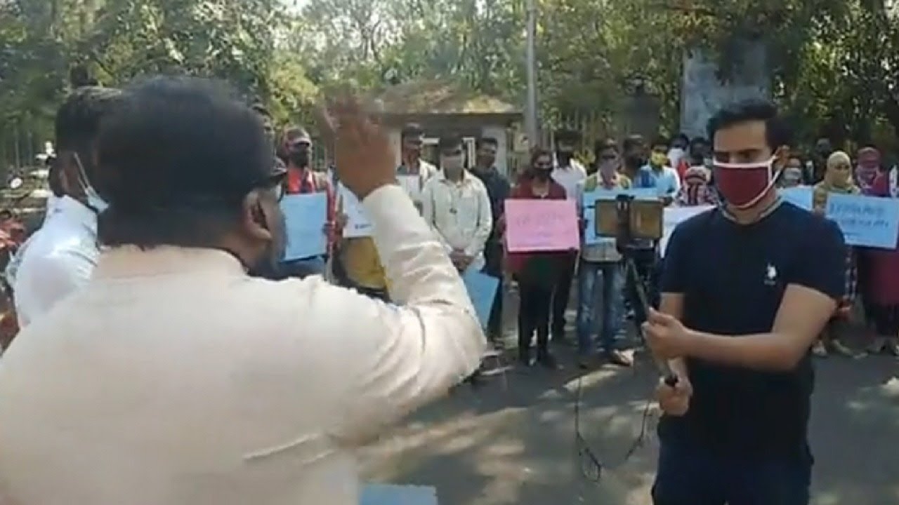 Protest At SPPU | Pune University Exam News