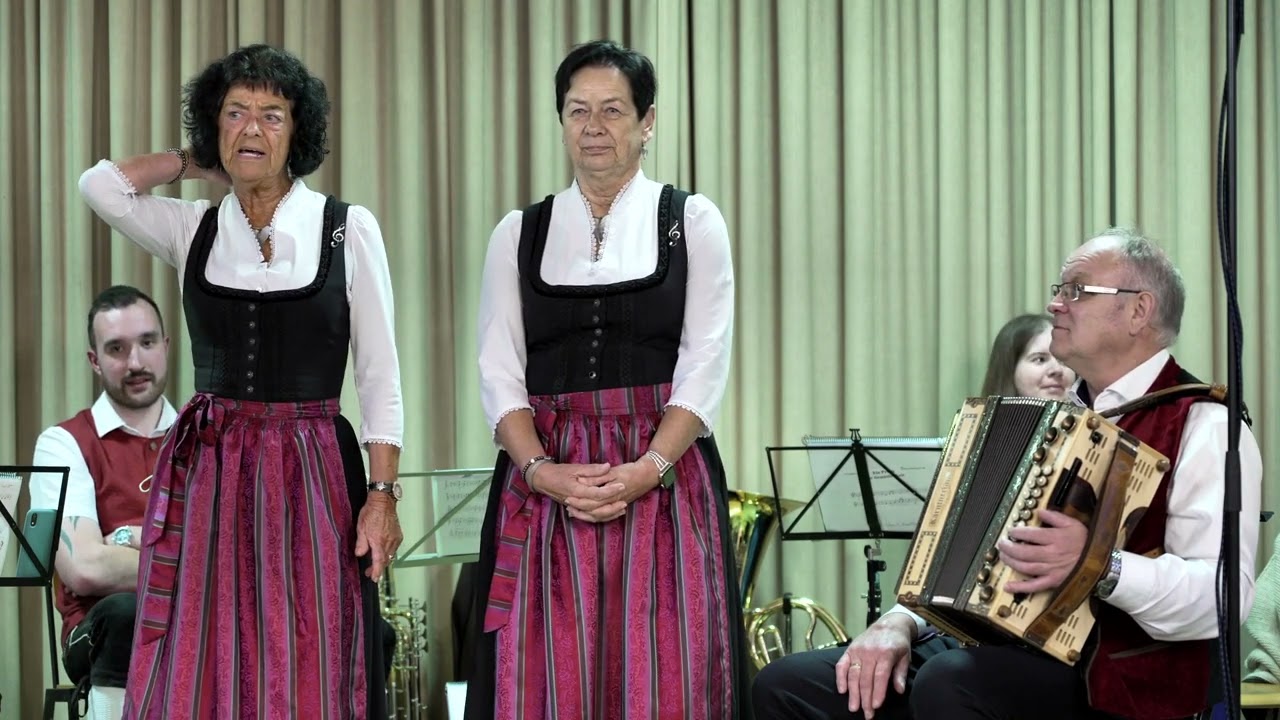 33 Witze - Heimat- und Volkstrachtenverein Regensburg Stamm