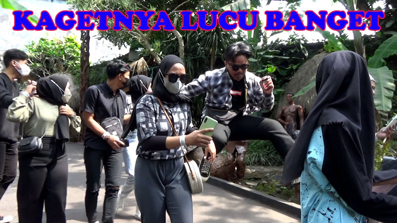 Cowok ini Kocak Banget Saat Kaget || Prank Manusia Patung