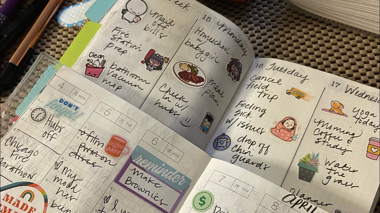 Pretty Planning - Hobonichi vs. Stalogy