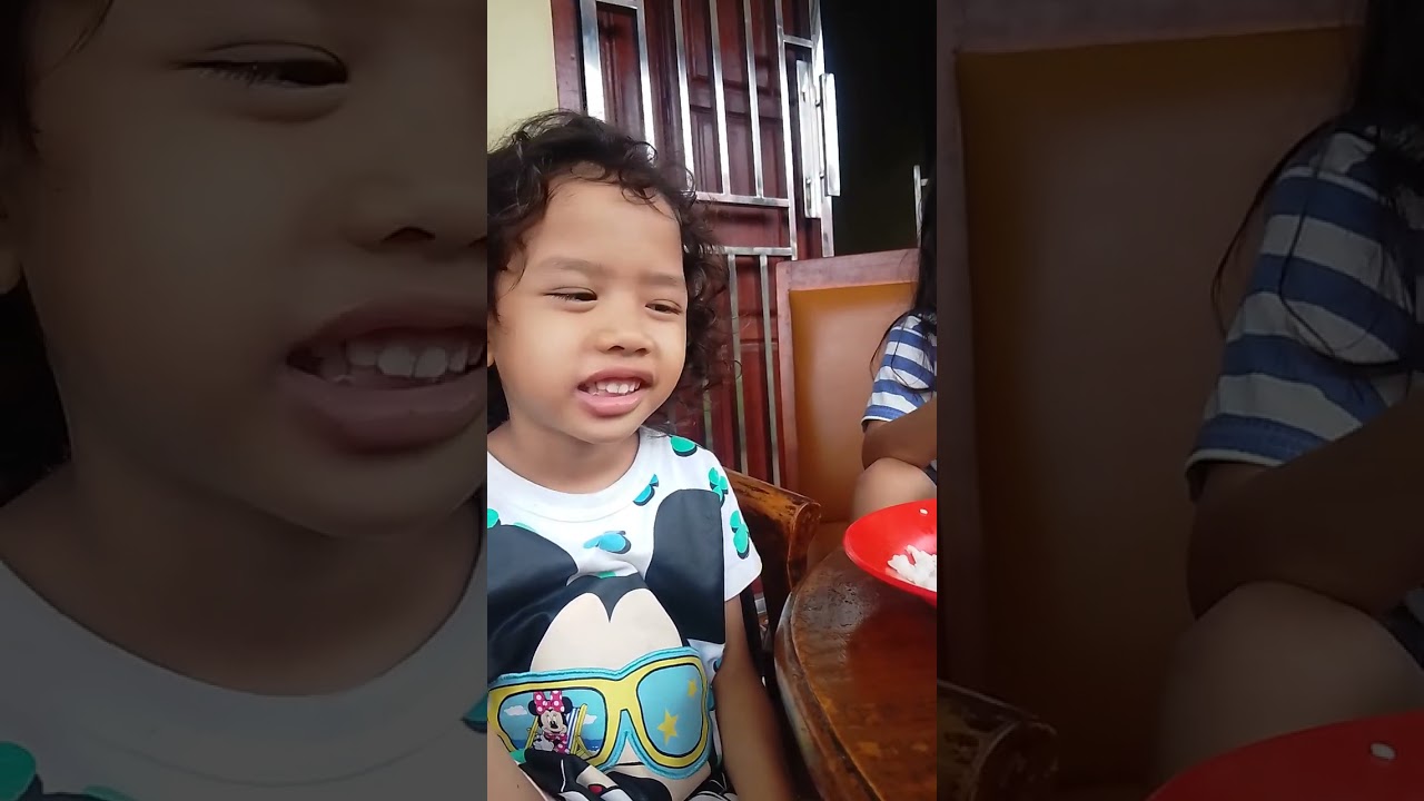 Dengerin ocehan duo bocil sambil sarapan saat libur Nataru 2026. Semua anak² Oppung dan cucu kumpul