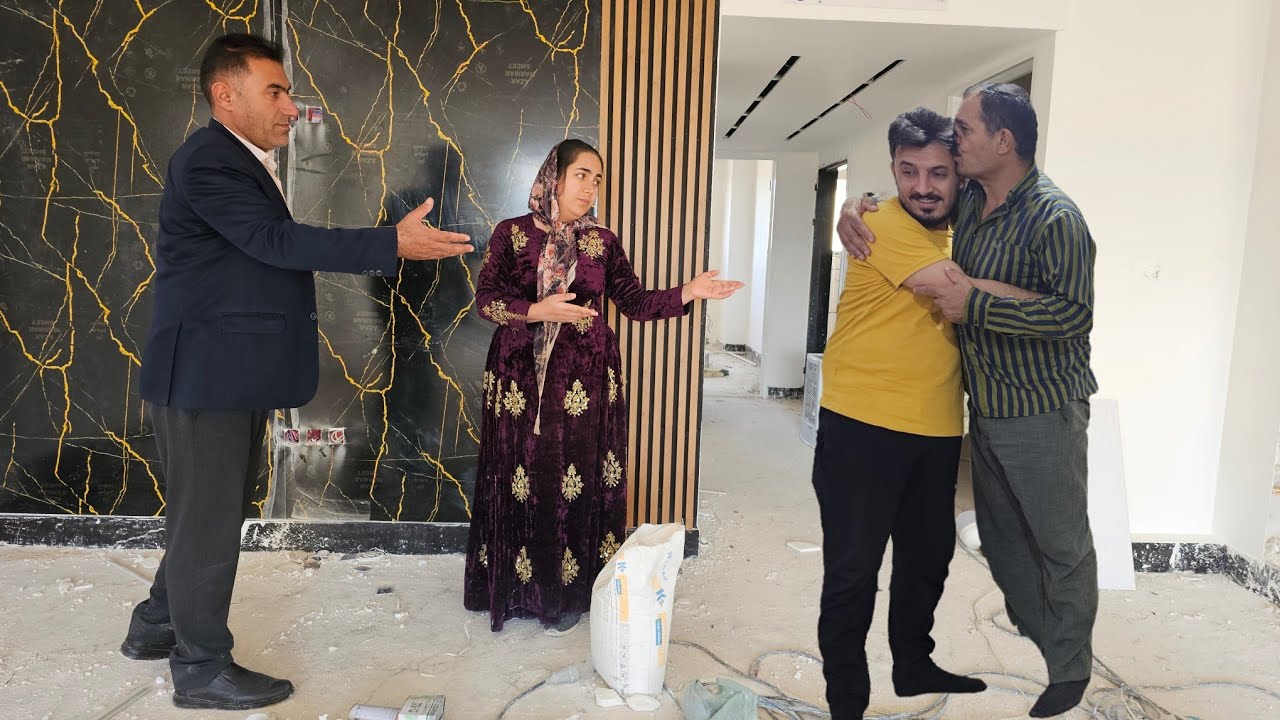 Endless help of a kind man to Zainab to find Mojtaba 