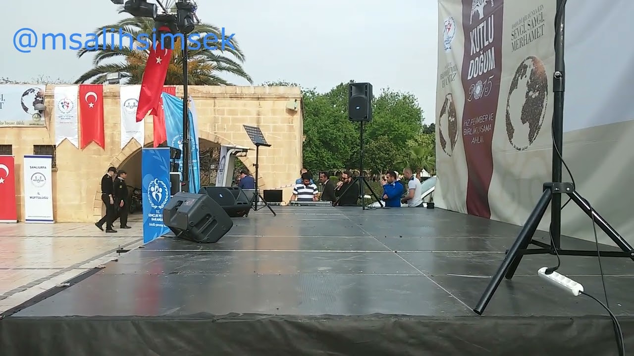 Mustafa Cihat - Dünya