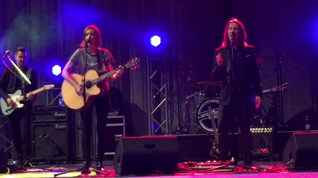Zuzana Smatanov&aacute; and Cmoro, Peter Cmorik 10 rokov na sc&eacute;ne, Bratislava 2016