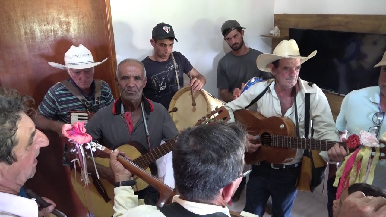 FOLIA DE REIS NO BAIRRO LIMEIRINHA EM MONTE BELO-MG