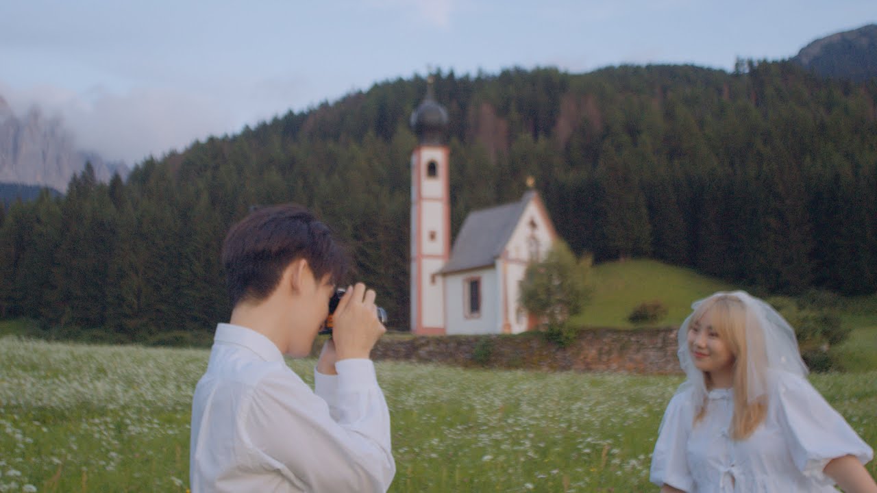 Elopement in Dolomites mountains // Shi & Ding