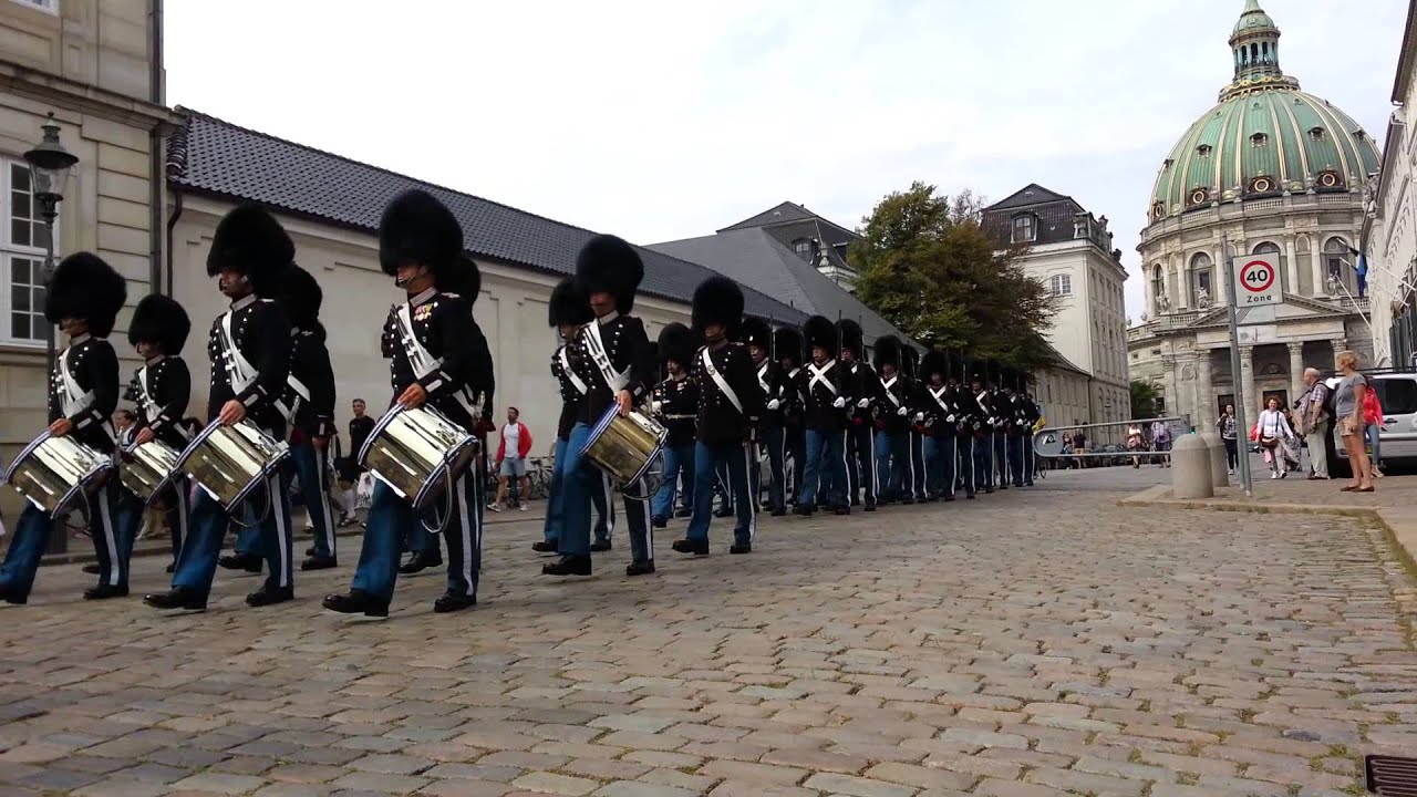 Danish royal guard playing as they roll into Amalienborg Palace - 24 Aug 2015