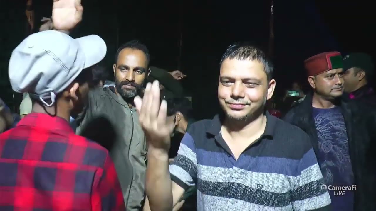 Ajay bharmouri live show m gaye ese gane ki jhum utha pura kakiyan (Attri digital art studio) part-2