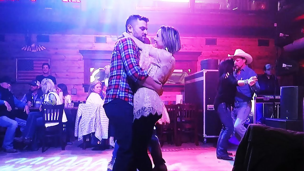 He Took me Dancing! | Sam & Nia