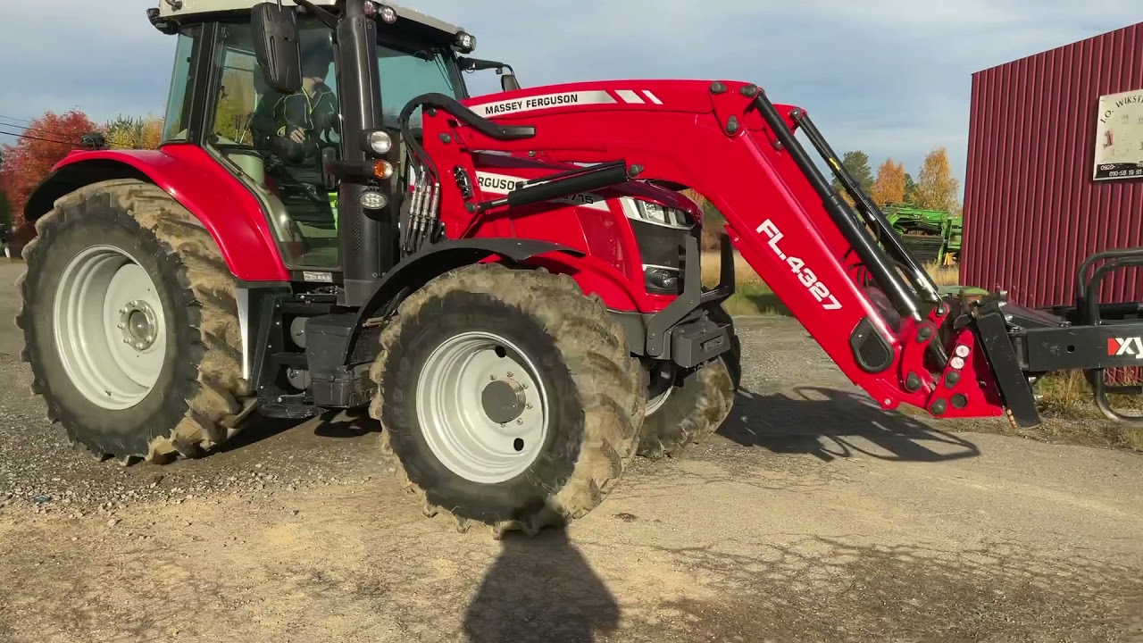 K&ouml;p Traktor Massey Ferguson 6715S p&aring; Klaravik