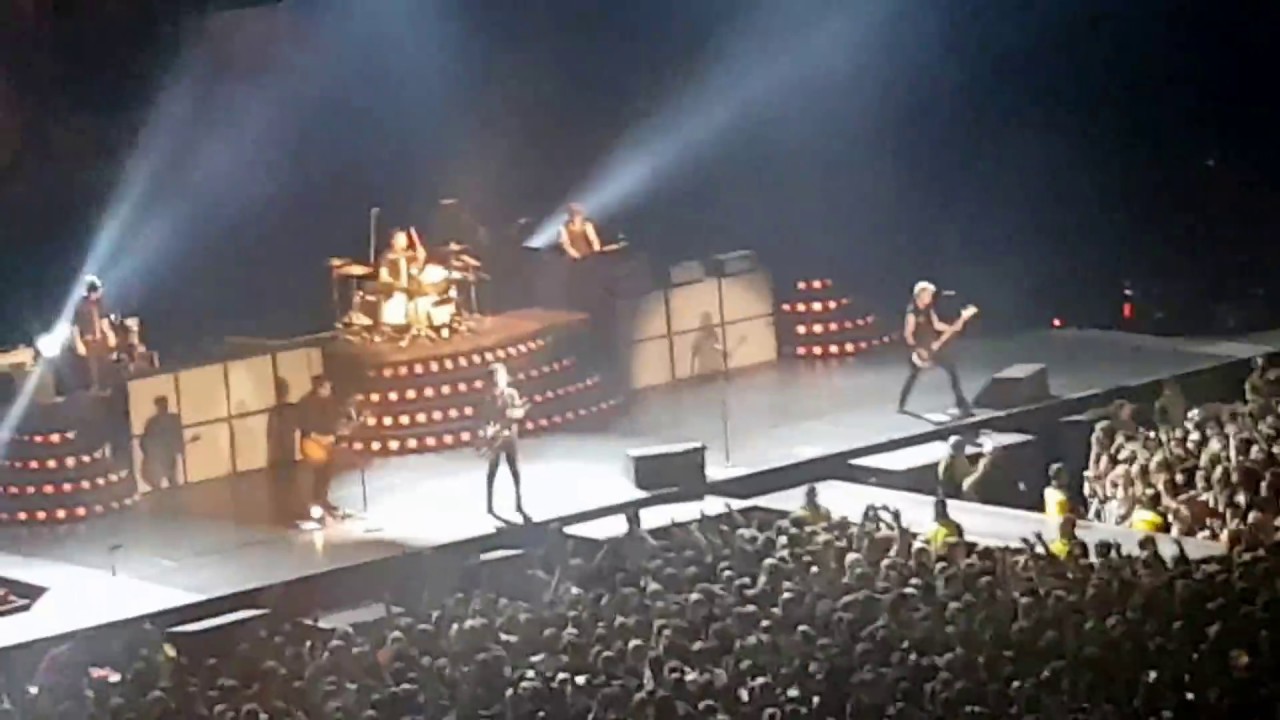03. Revolution Radio + Holiday - Green Day live @ Sheffield Arena - 03.07.2017