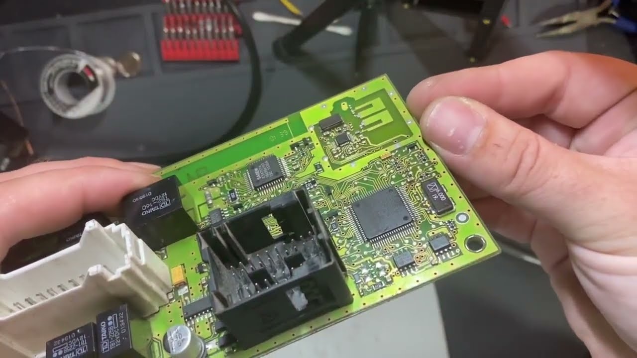 Sagem UCH-N2 - Read Pin Code and ISK on bench from eeprom 93C66