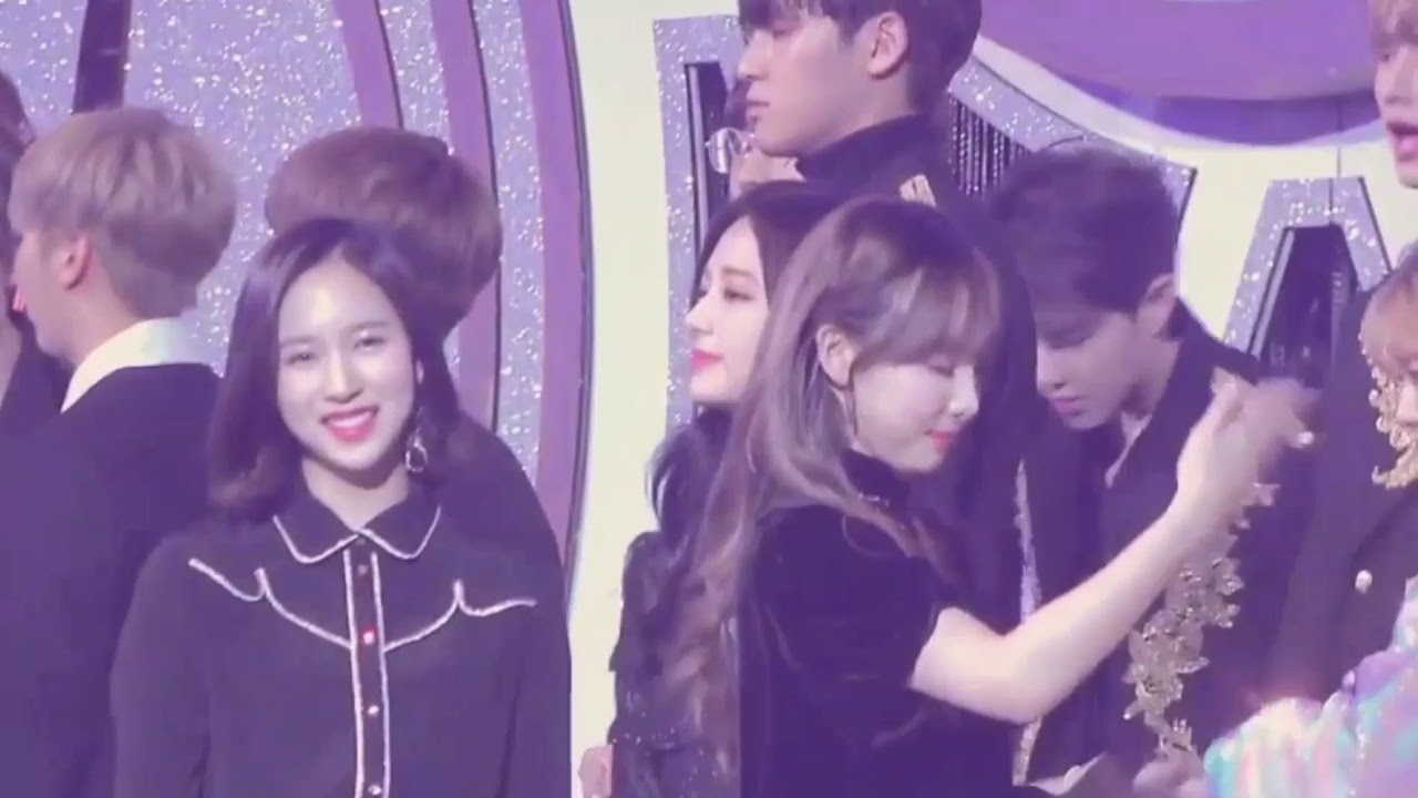 SEVENTEEN'S MINGYU & TWICE'S MINA - GDA MOMENTS(pt.2) + ISAC 2018