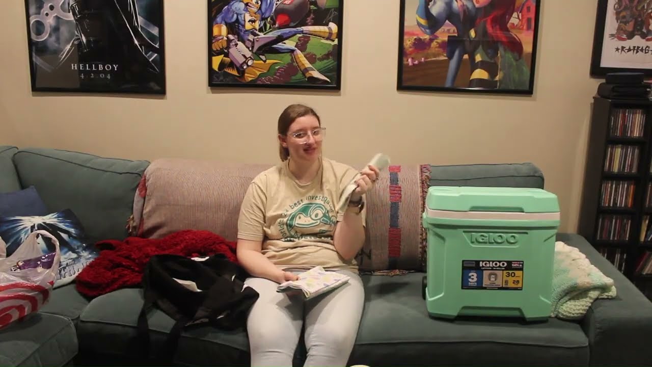 Monthly | EP 2 : May - Trying Sustainable Makeup, Making Un-Paper Towels, & Decorating the Apartment