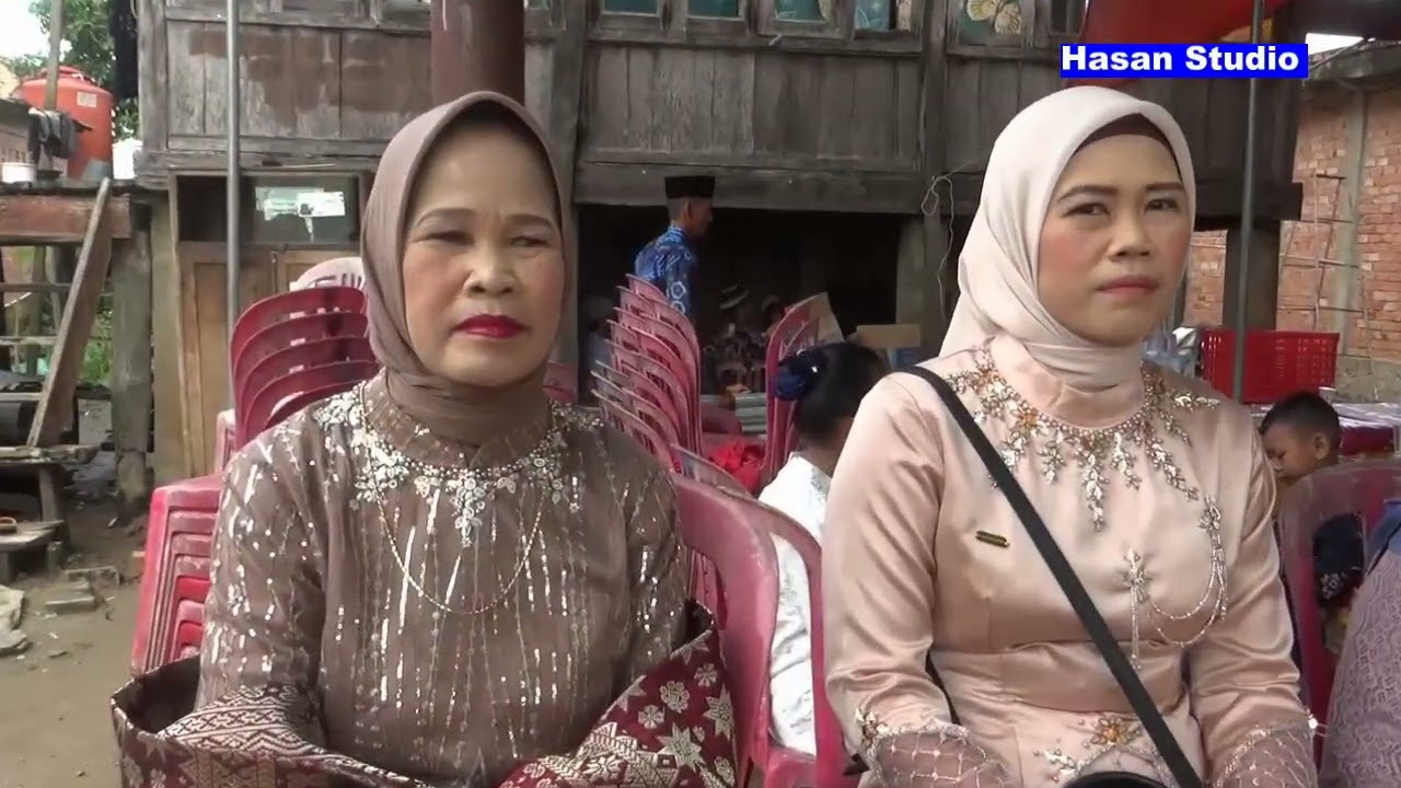 BAJU CINTA  VOCAL OT PLUS  PS " PUTRA SAKO" LIVE DESA TANJUNG ALE  JEJAWI OKI.