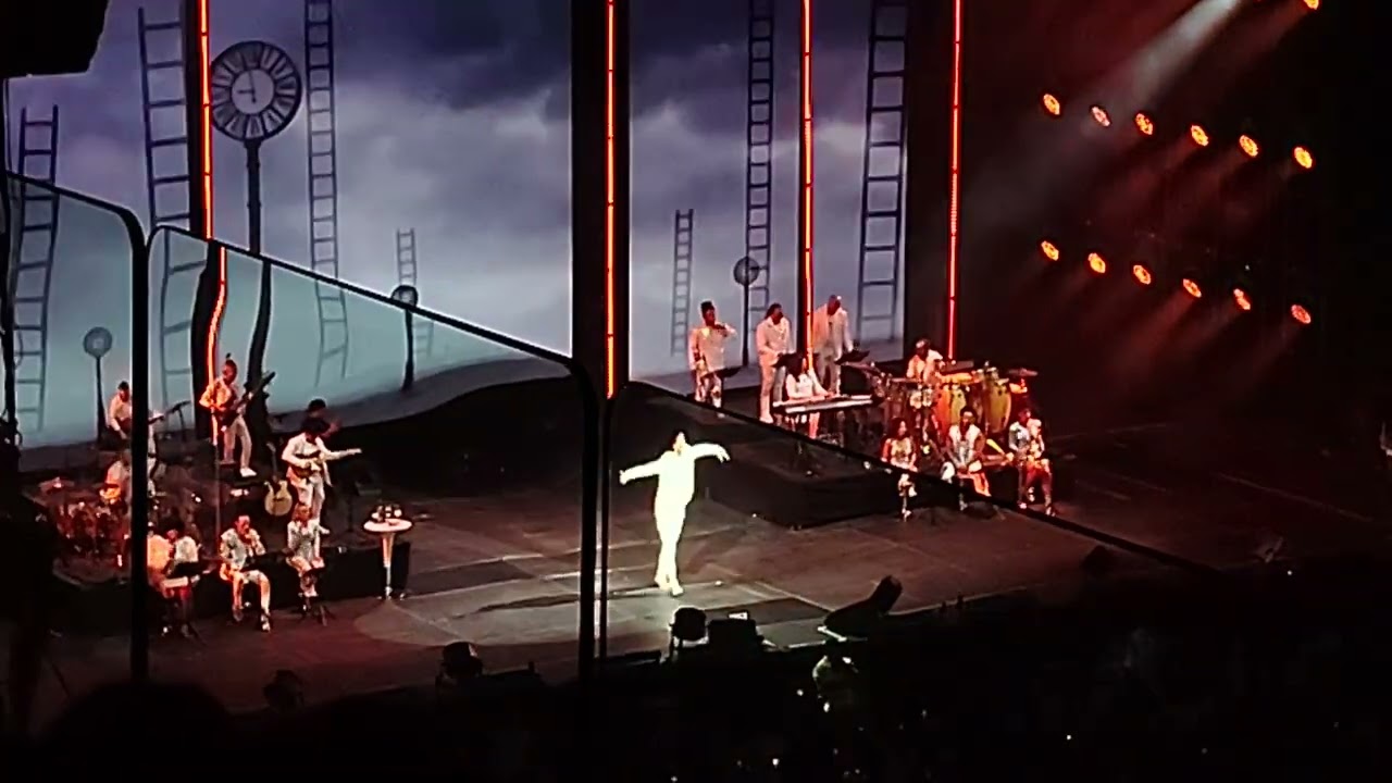 Carlos rivera Movistar arena