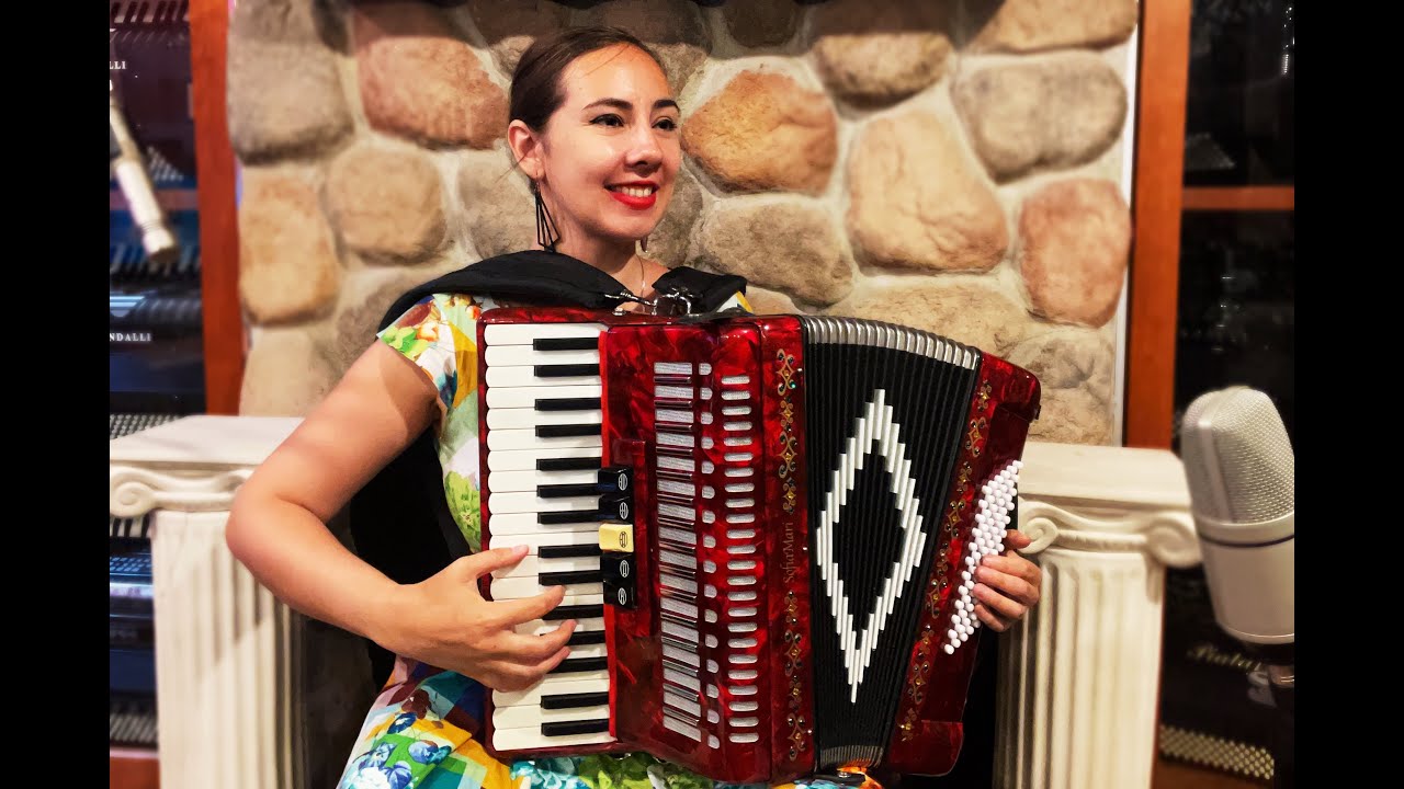 6346 - Red Sofia Mari MIDI Piano Accordion LMM 34 72 $1299