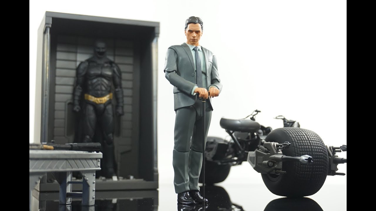 Medicom Mafex The Dark Knight Trilogy BRUCE WAYNE (Christian Bale) Action Figure Review
