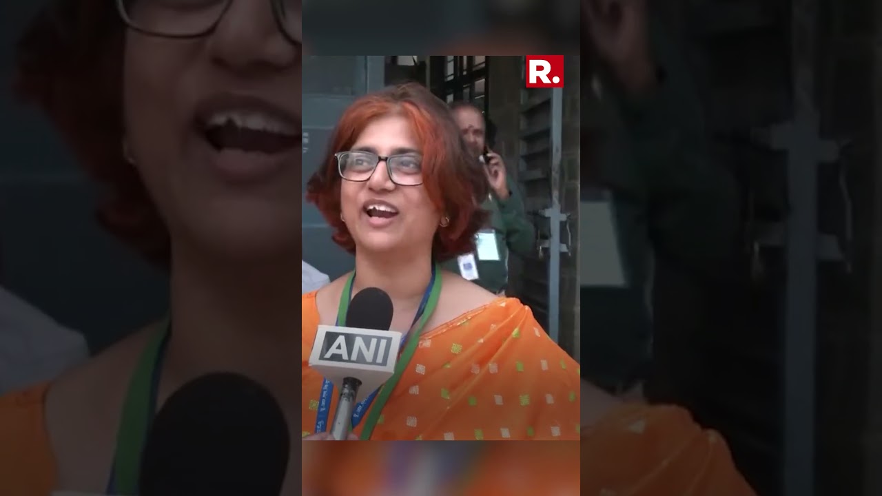 PM Modi Interacted With Chandrayaan Team | ISRO Scientists Laud His Leadership