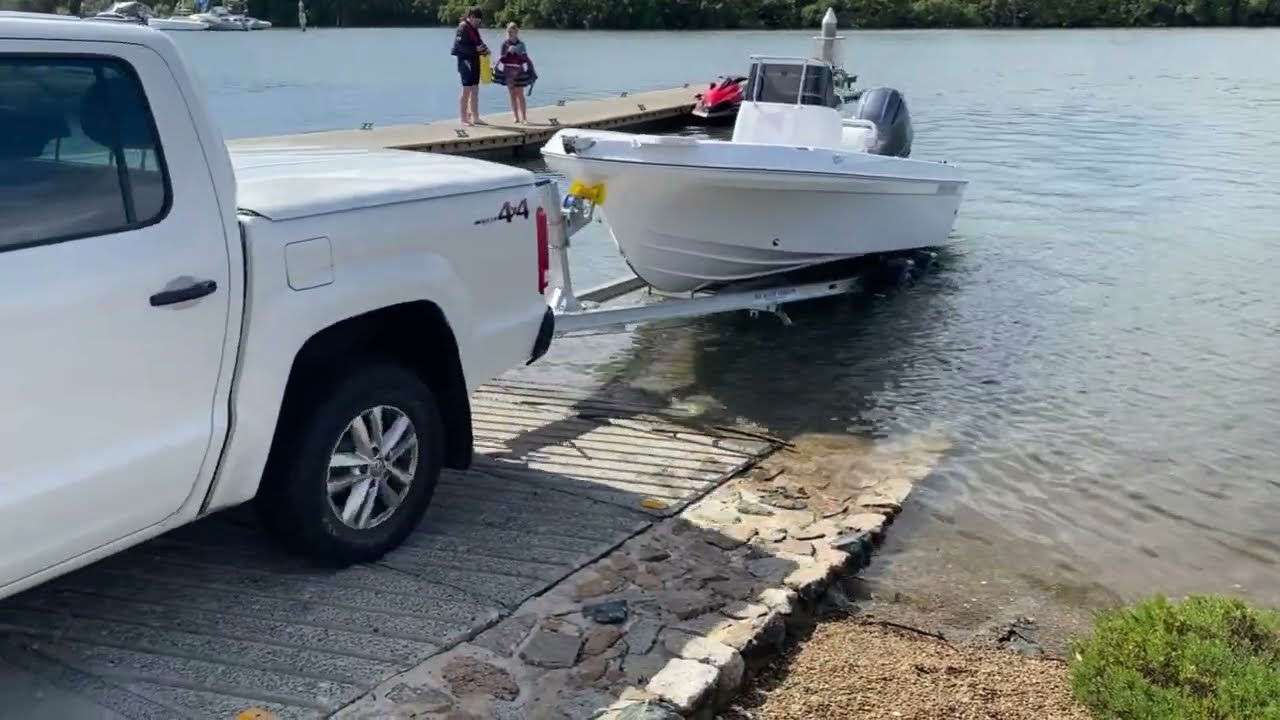 Ultimate Australian Sports Fishing Boat? Bonito Boats 560XT, 92KPH Top Speed, 306L Fuel Tank